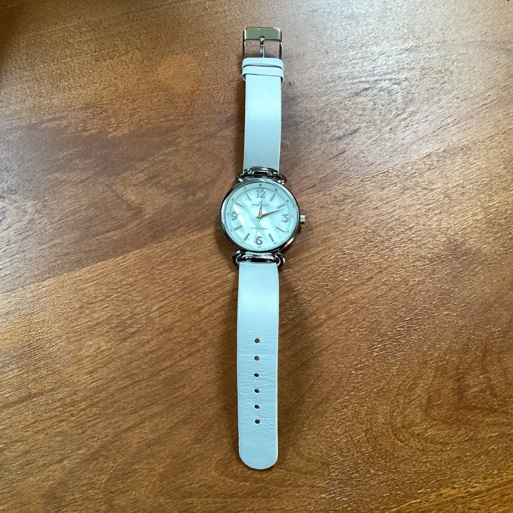 Anne Klein new 089